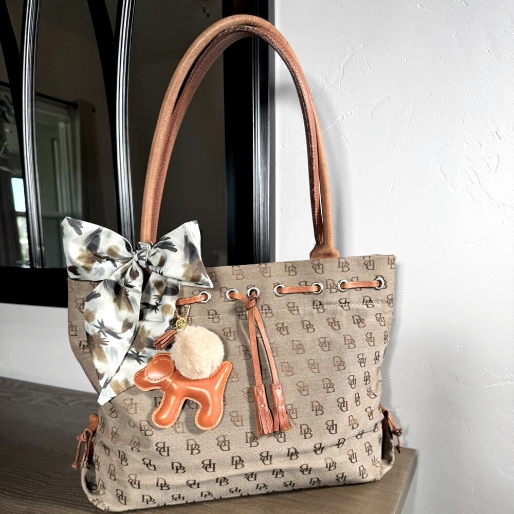 Dooney & Bourke Signature Monogram Tote Bag – Canvas & Leather - Picture 3 of 13